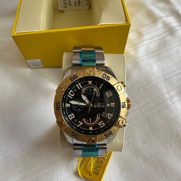 INVICTA WATCH MODEL 26100 - Picture 10 of 11